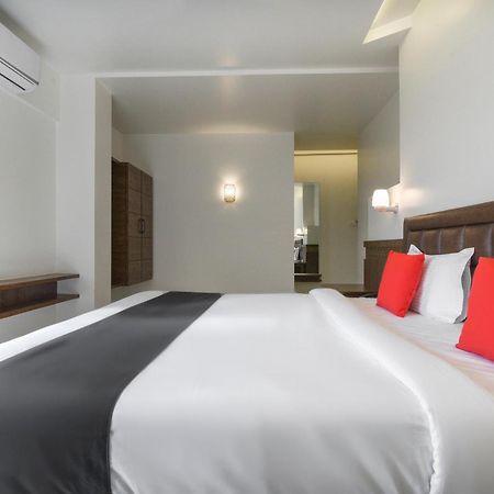 Oyo Flagship Hotel Shreeyash Executive Mangvadi Extérieur photo