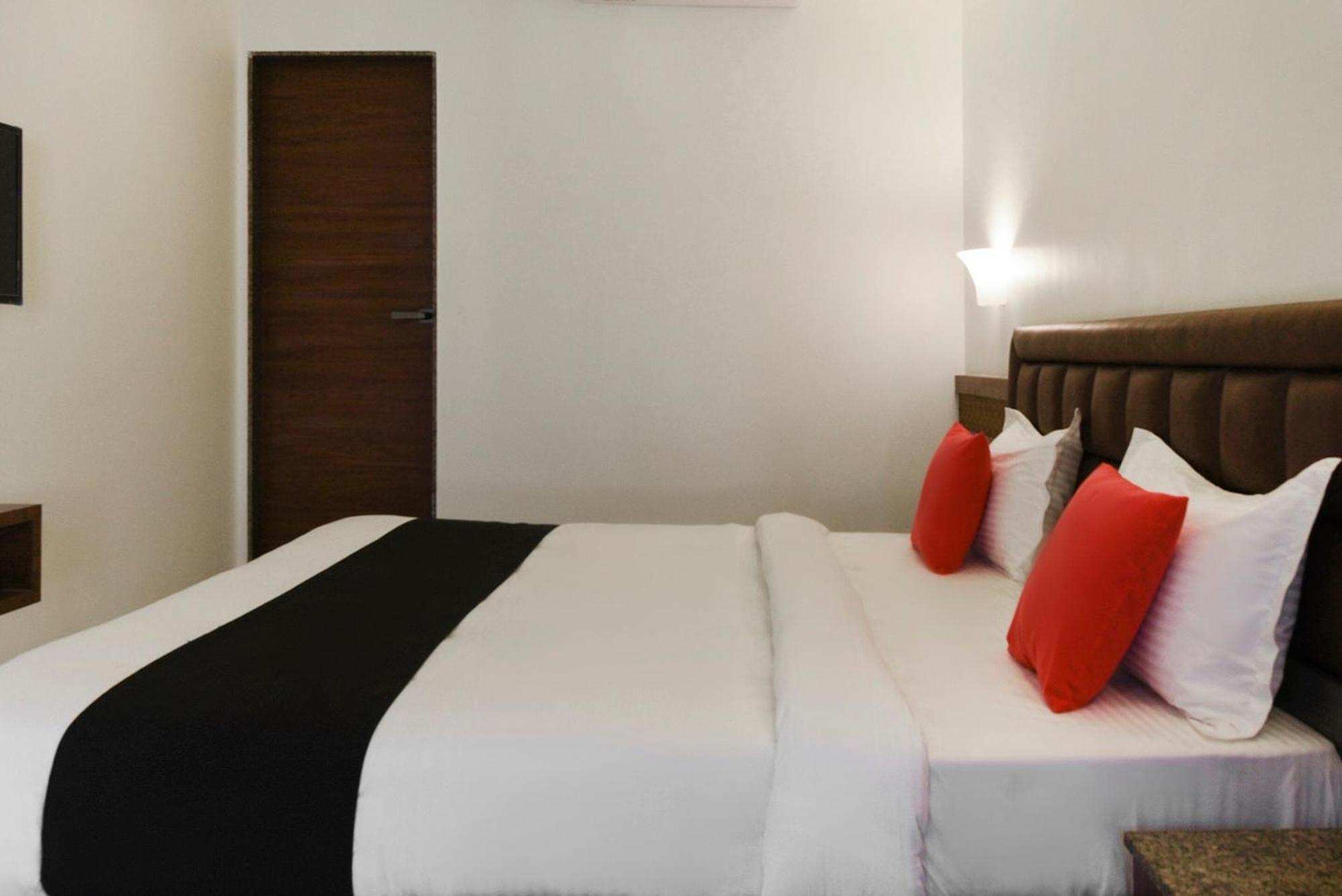 Oyo Flagship Hotel Shreeyash Executive Mangvadi Extérieur photo